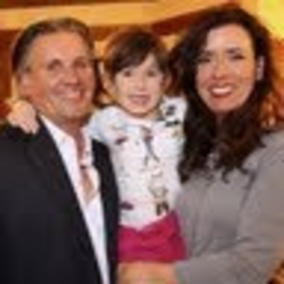 Meet your Posher, Jillian - Picture 1 of 1